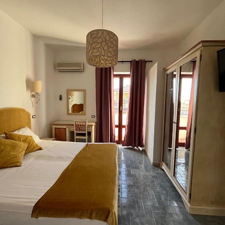 Tc Hotel Lido dei Pini Luaran gambar